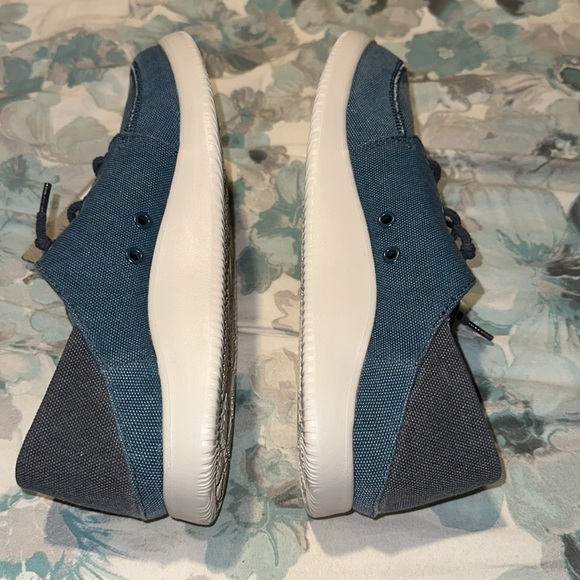 New Chaco Chillos Blue Canvas Slip on Sneakers Women’s 10 BNWT - Picture 6 of 16